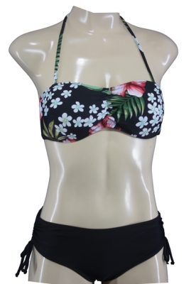 Flowered Vintage Look Rockabilly Bandeau Bikini