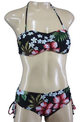 Rockabella Bandeau Bikini mit Hibiskusblüten